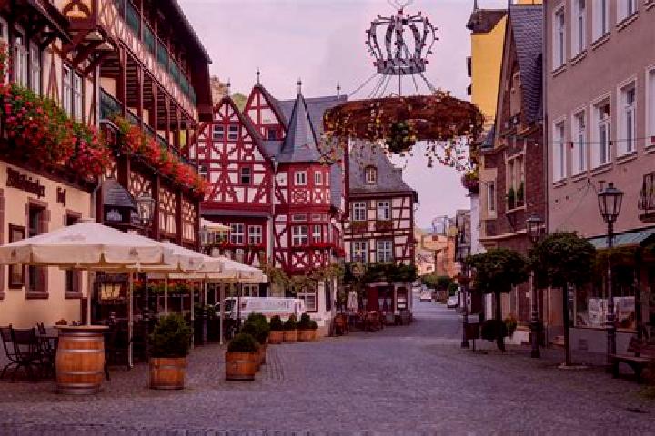 Zoey, 32 — Escort in Weil am Rhein, Germany