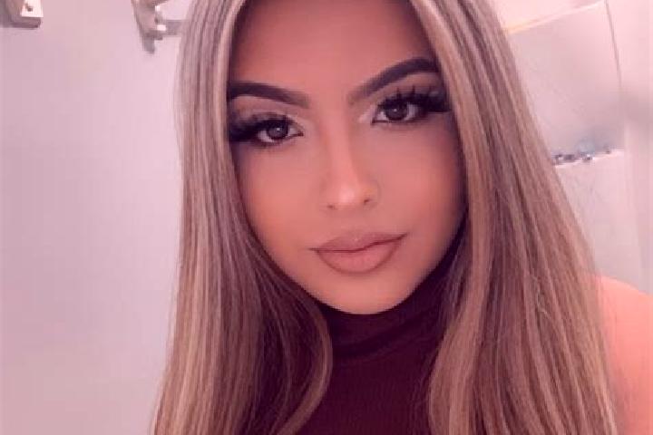 Zoey, 33, a blonde amber-eyed latina companion based in Jerez. Offering Massage, Roleplay, Couples, Domination, Overnight. Available for incall and outcall, ...