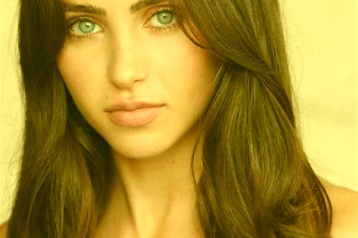 Zoey, 33, a brunette blue-eyed caucasian companion based in Vicenza. Offering Girlfriend Experience, Erotic Massage, Tantra, Couples, OWO. Available for inca...