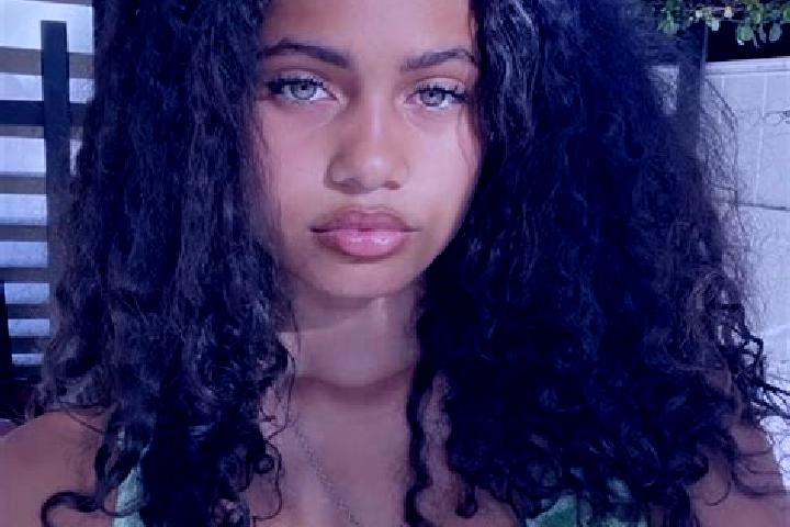 Zoey, 33, a dark blonde amber-eyed mixed companion based in Guelma. Offering Deep French Kissing, CIM, Couples. Available for incall and outcall, day and eve...