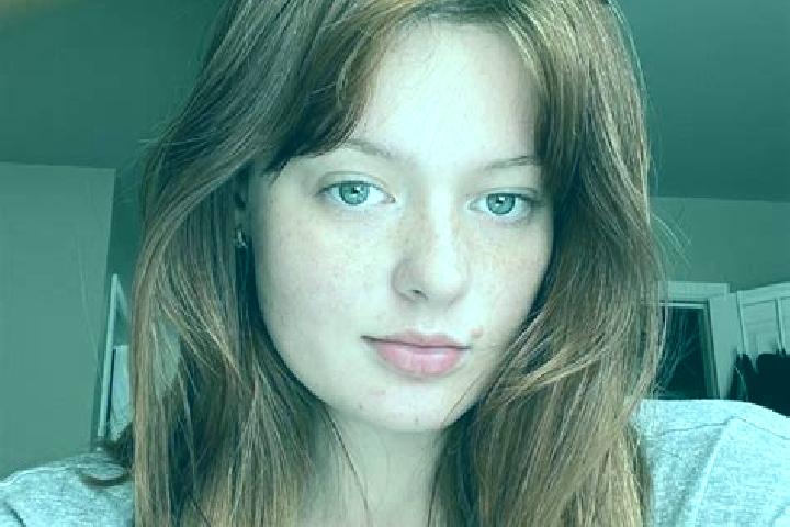 Zoey, 33, a dark blonde amber-eyed mixed companion based in Sidvokodvo. Offering Massage, Deep French Kissing, Overnight. Available for incall and outcall, o...