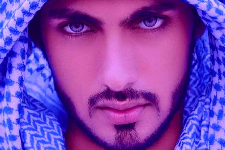 Zoey, 33, a red blue-eyed middle eastern companion based in Krenice. Offering A-Level, Prostate Massage, Girlfriend Experience, Deep French Kissing, Erotic M...
