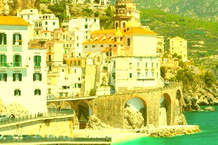 Zoey, 33 — Escort in Chiaverano, Italy