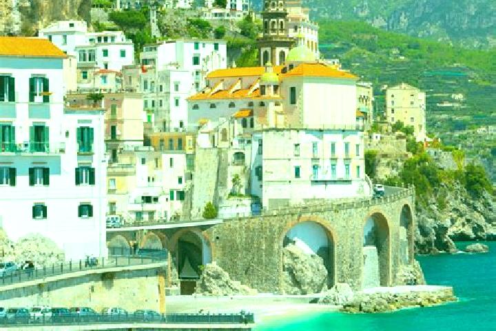 Zoey, 33 — Escort in Erbezzo, Italy