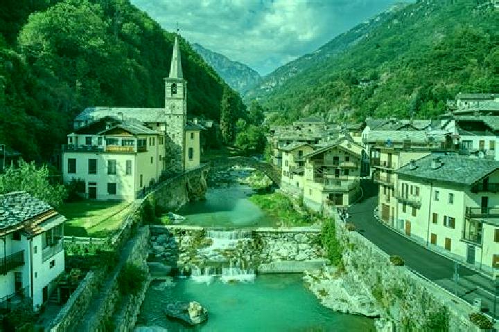 Zoey, 33 — Escort in Fontainemore, Italy