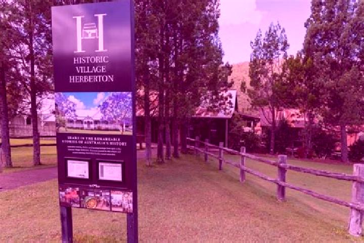 Zoey, 33 — Escort in Herberton, Australia