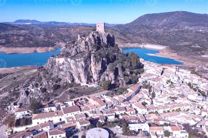 Zoey, 33 — Escort in Rueda de la Sierra, Spain