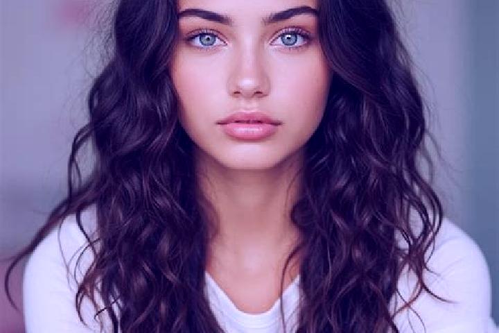 Zoey, 34, a auburn amber-eyed mediterranean companion based in Las Palmas II. Offering Striptease, GFE, Prostate Massage, BDSM. Available for incall and outc...