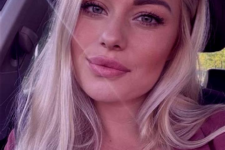 Zoey, 34, a blonde hazel-eyed caucasian companion based in Minas de Corrales. Offering Duos, A-Level, Dinner Date, Striptease, CIM. Available for incall and ...