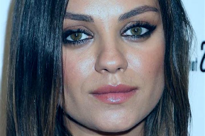 Zoey, 34, a brunette hazel-eyed caucasian companion based in Nogal de las Huertas. Offering 69, Overnight, Travel Companion. Available for incall and outcall...
