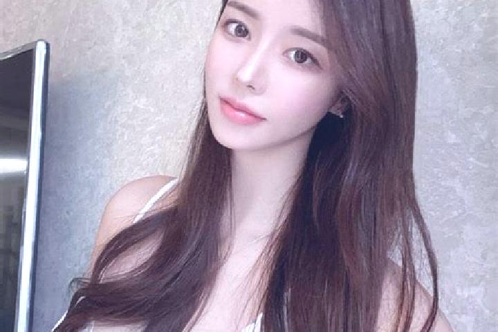 Zoey, 34 — Escort in Dayangzhou, China