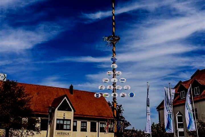 Zoey, 34 — Escort in Pfaffenhofen an der Roth, Germany