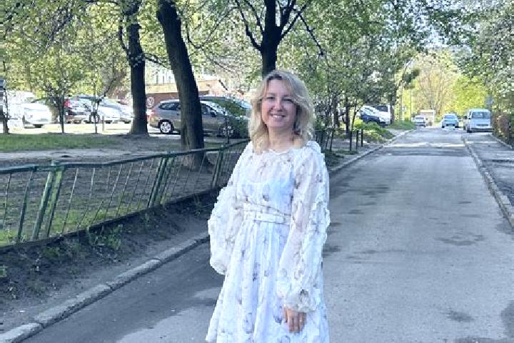 Zoey, 34 — Escort in Pustomyty, Ukraine