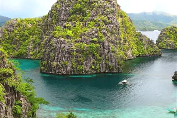 Zoey, 34 — Escort in Tuyum, Philippines