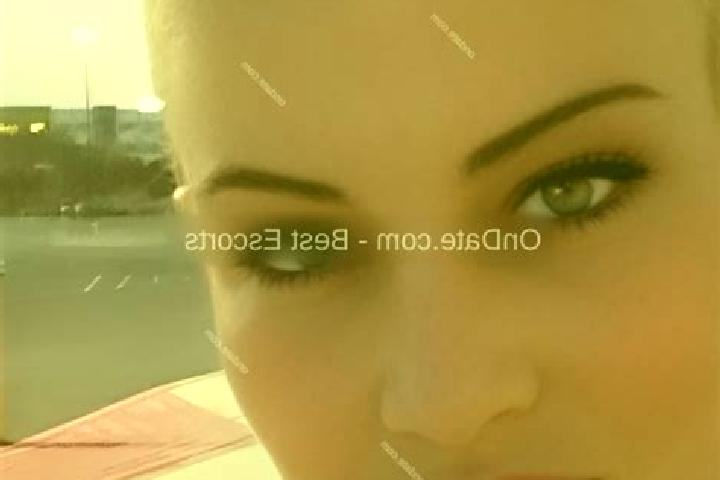 Zoey, 34 — Escort in Vokovice, Czech Republic