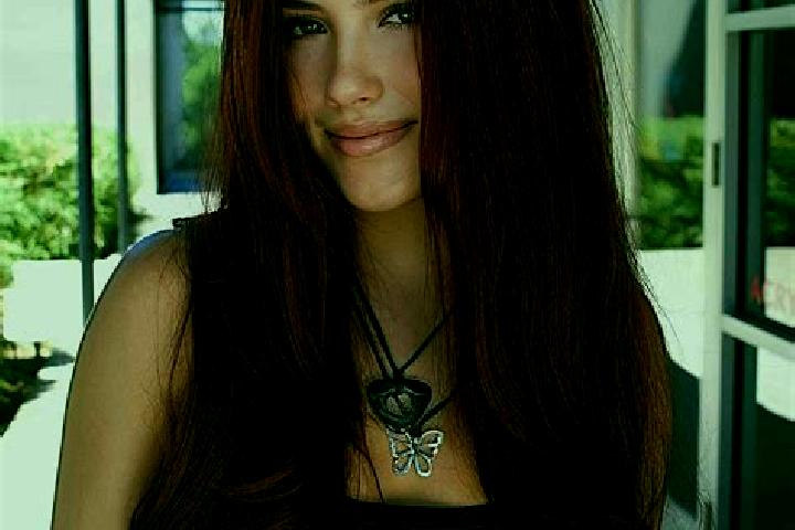 Zoey, 35, a auburn brown-eyed middle eastern companion based in Linfen. Offering BDSM, Massage, Domination, Party Girl. Available for incall and outcall, ove...