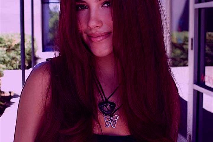 Zoey, 35, a auburn dark-eyed mixed companion based in Johnshaven. Offering Overnight, Erotic Massage, Domination, OWO, Deep French Kissing. Available for inc...