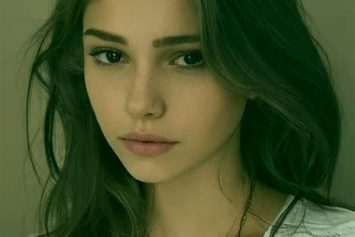 Zoey, 35, a chestnut grey-eyed slavic companion based in Hayes. Offering GFE, Overnight, Girlfriend Experience, OWO. Available for incall and outcall, overni...