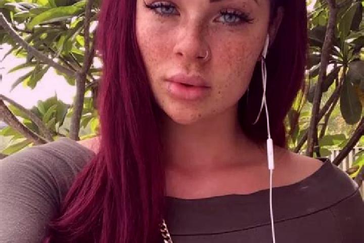 Zoey, 35, a red blue-eyed slavic companion based in Steinbrunn-le-Bas. Offering GFE, BDSM, Overnight. Available for incall and outcall, overnight bookings av...