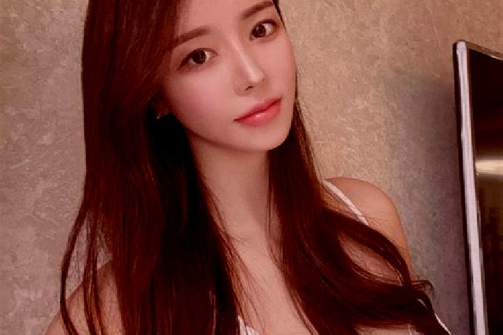Zoey, 35 — Escort in Baoquanshan, China