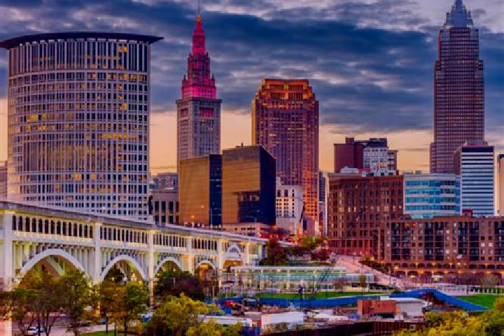 Zoey, 35 — Escort in Ohio City, United States