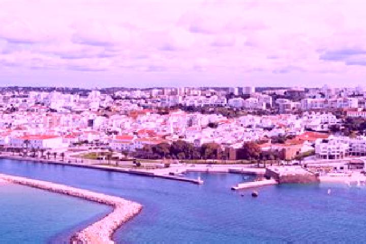 Zoey, 35 — Escort in Pera, Portugal