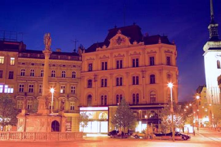 Zoey, 35 — Escort in Popice, Czech Republic
