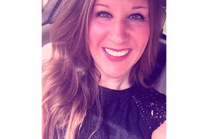 Zoey, 35 — Escort in Terre Haute, United States
