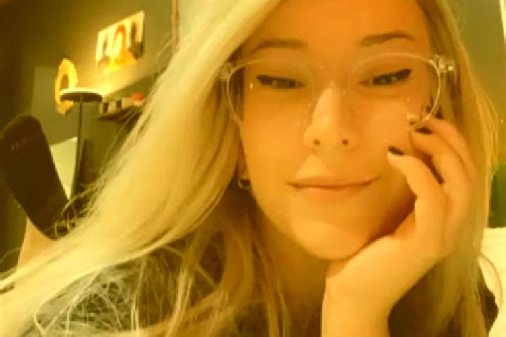 Zoey, 36, a blonde grey-eyed mixed companion based in Coina Grande. Offering Fetish, GFE, Massage, Overnight. Available for incall and outcall, day and eveni...