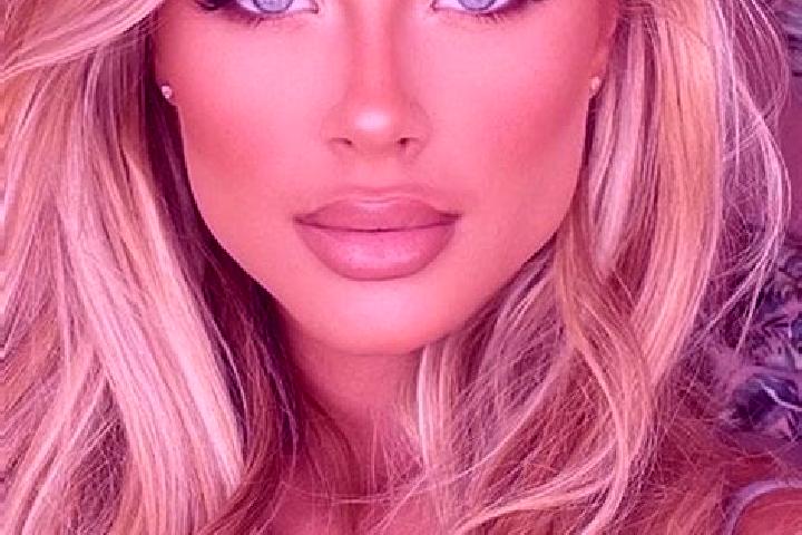 Zoey, 36, a blonde hazel-eyed latina companion based in Tarnobrzeg. Offering Erotic Massage, Prostate Massage, Roleplay. Available for incall and outcall, ov...