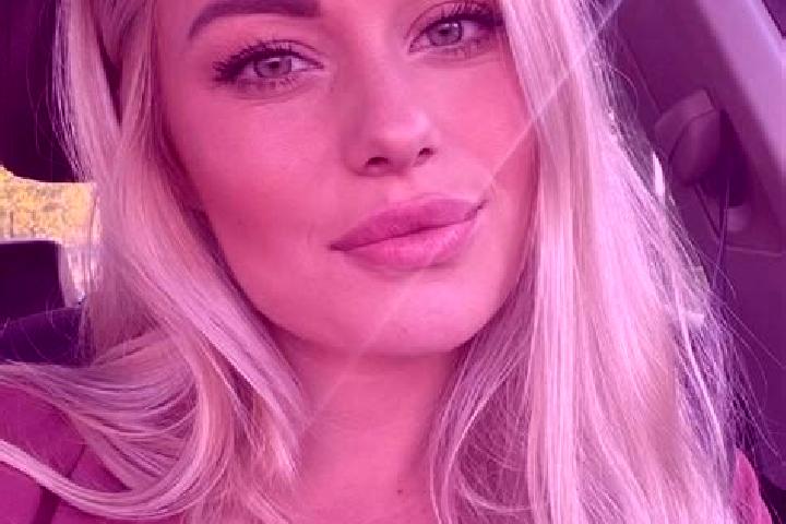 Zoey, 36, a blonde hazel-eyed slavic companion based in Eydhafushi. Offering A-Level, Massage, Duos, Dinner Date, Couples. Available for incall and outcall, ...