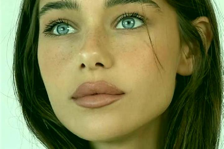Zoey, 36, a brunette brown-eyed mediterranean companion based in Puchuan. Offering Fetish, A-Level, Tantra, Domination. Available for incall and outcall, ove...