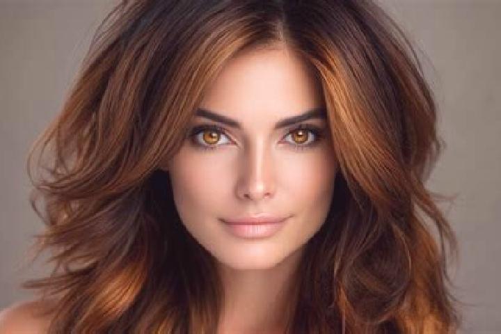 Zoey, 36, a brunette hazel-eyed latina companion based in Nangaroro. Offering CIM, GFE, Domination. Available for incall and outcall, day and evening dates.