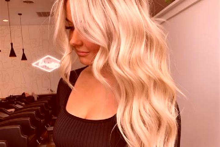 Zoey, 36, a platinum blonde amber-eyed ebony companion based in Beipai. Offering Deep French Kissing, Striptease, Dinner Date, Girlfriend Experience, Rolepla...