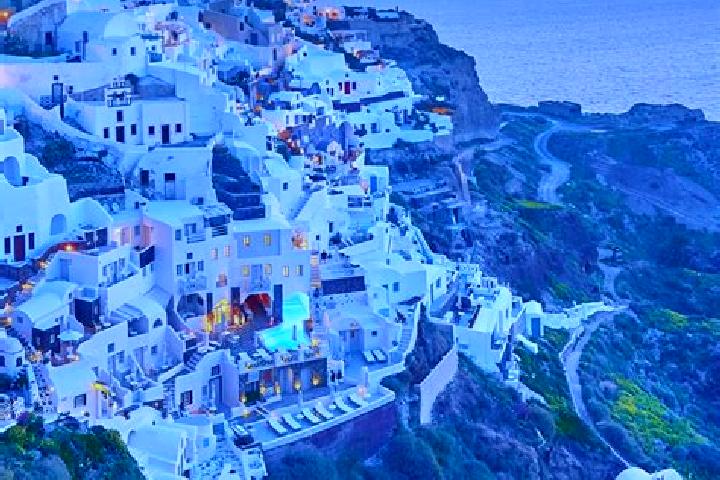 Zoey, 36 — Escort in Ampeleies, Greece