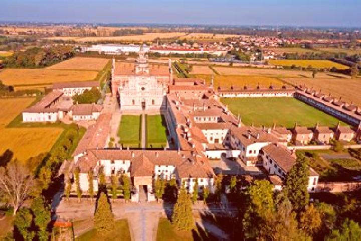 Zoey, 36 — Escort in Certosa di Pavia, Italy