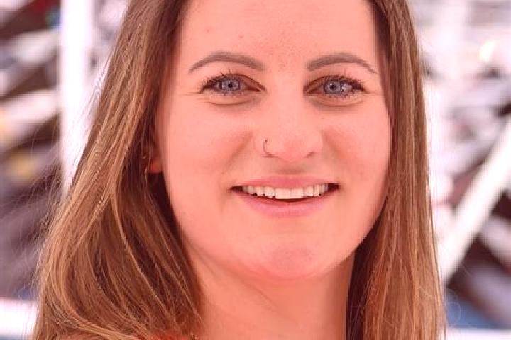 Zoey, 36 — Escort in Fohrden-Barl, Germany