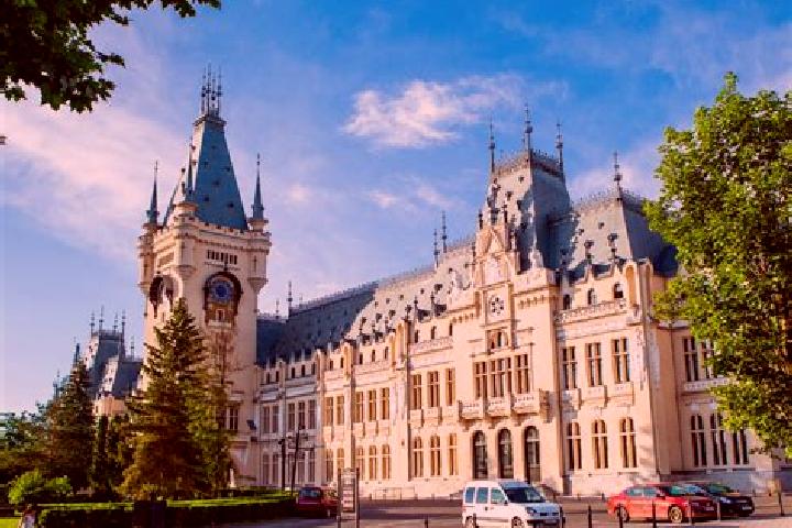 Zoey, 36 — Escort in Ghireni, Romania