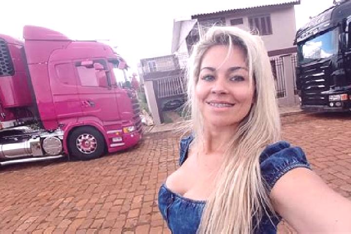 Zoey, 36 — Escort in Orobo, Brazil