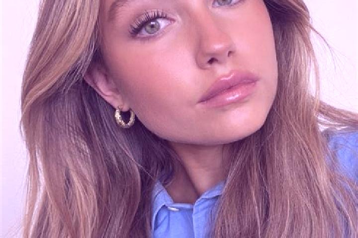 Zoey, 37, a dark blonde green-eyed caribbean companion based in Dingwall. Offering GFE, Girlfriend Experience, OWO, BDSM, Deep French Kissing. Available for ...