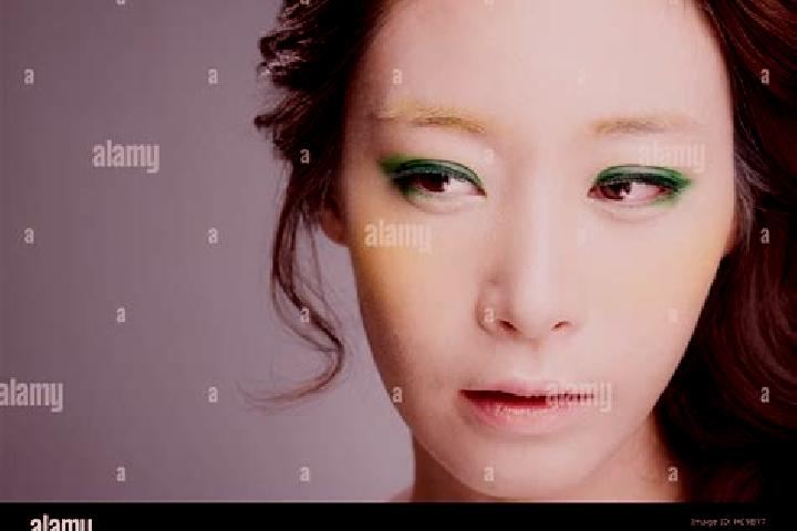 Zoey, 37, a red green-eyed asian companion based in Telumbung. Offering Couples, Roleplay, Striptease. Available for incall and outcall, day and evening dates.