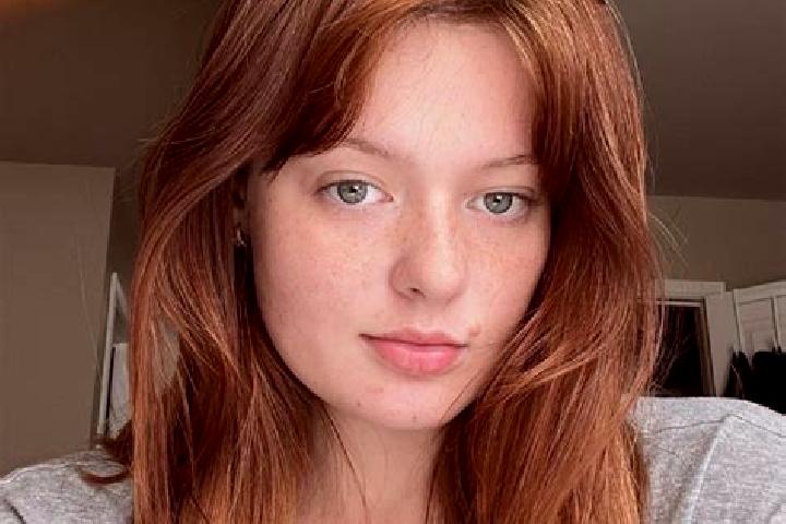 Zoey, 37, a red green-eyed european companion based in Lackendorf. Offering Deep French Kissing, Overnight, Prostate Massage. Available for incall and outcal...