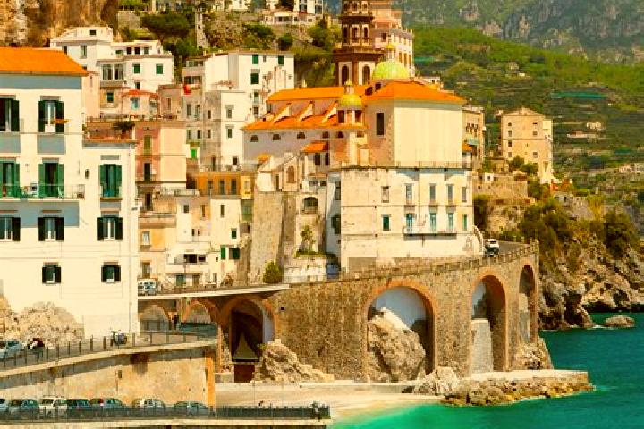 Zoey, 37 — Escort in Cotronei, Italy