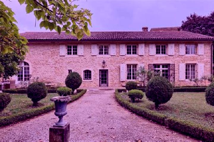 Zoey, 37 — Escort in Cuiseaux, France
