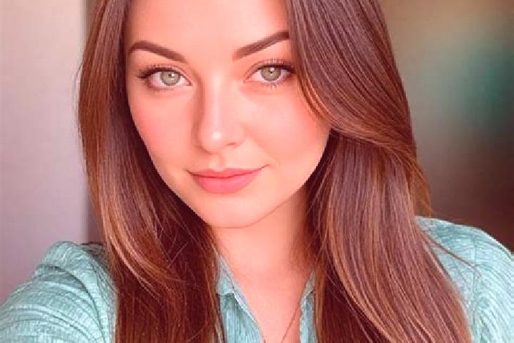 Zoey, 37 — Escort in Finley, Australia