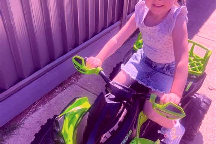Zoey, 37 — Escort in Kirkham, Australia