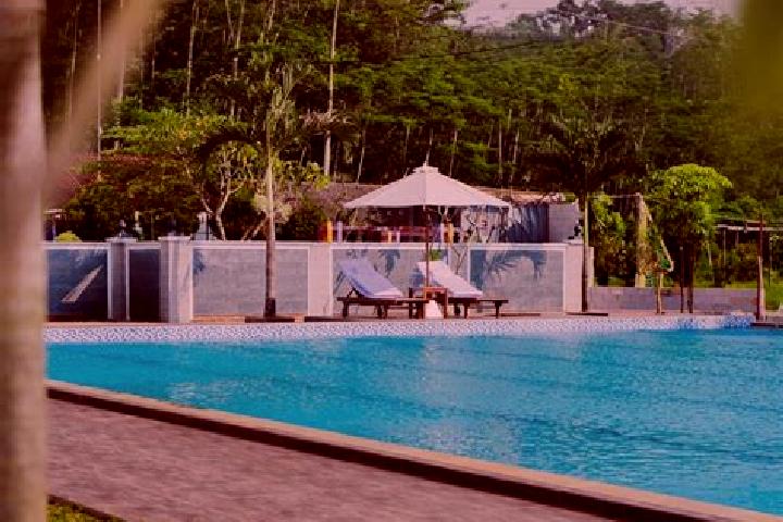 Zoey, 37 — Escort in Pekalongan, Indonesia