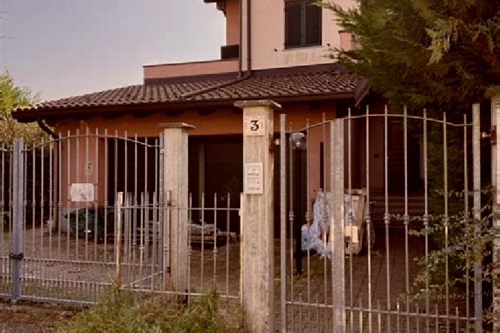 Zoey, 37 — Escort in Vignole Borbera, Italy