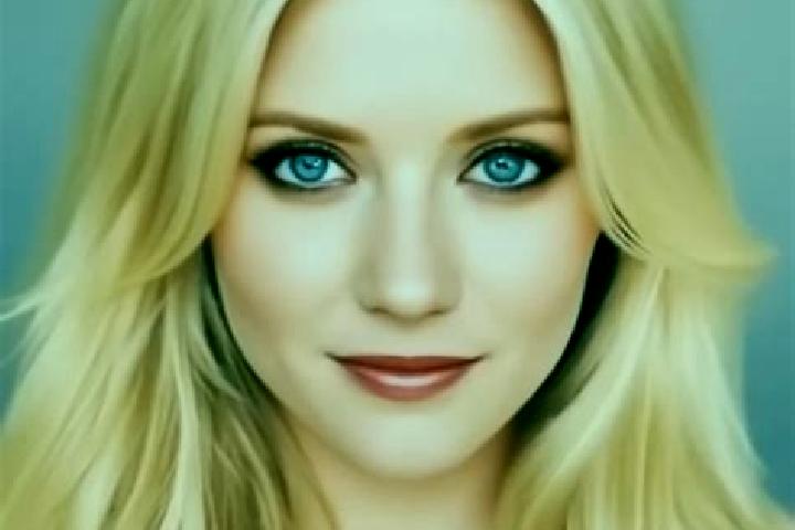 Zoey, 38, a blonde amber-eyed caucasian companion based in UDistrict. Offering Prostate Massage, Duos, Deep French Kissing, BDSM. Available for incall and ou...