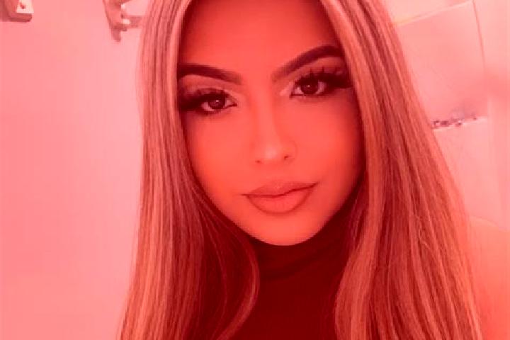 Zoey, 38, a blonde dark-eyed latina companion based in Tocantins. Offering BDSM, Duos, Roleplay. Available for incall and outcall, overnight bookings available.